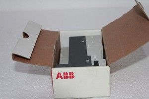 Nuevo y Original Plc 1TNE968902R1102 AI562 Módulo de entrada analógica Controlador de programación PLC - Product Image 6