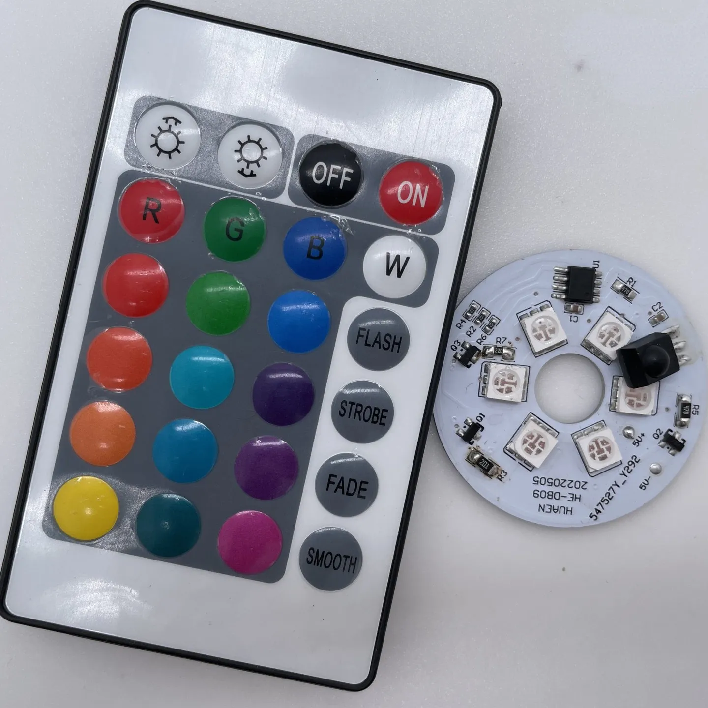 24-Key đầy màu sắc chất lượng cao LED bảng ánh sáng màu với điều khiển từ xa/siêu mỏng hồng ngoại điều khiển từ xa PCB dịch vụ sao chép