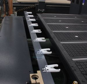 Enrutador CNC ATC multifunción con rotativo para hacer puertas de sillas de carpintería con servomotores - Product Image 4