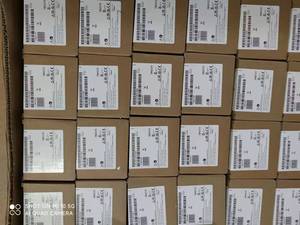 6ED1052-1FB08-0BA1 Siemens <span class=keywords><strong>PLC</strong></span> LOGO Logik steuerung 230RCE programmier bares Host modul neues Original 6ED1052-1FB08-0BA2