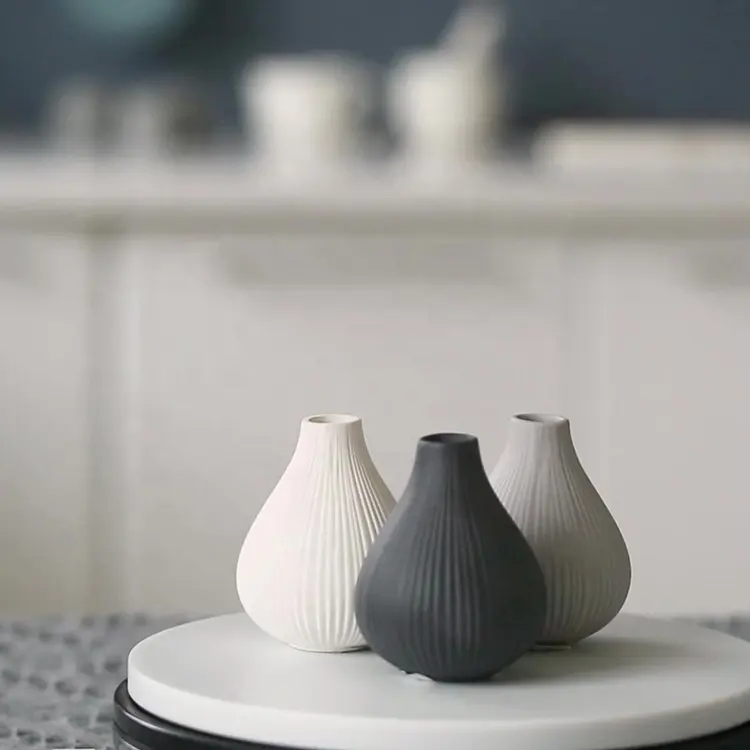 YBH Mini vase en céramique de haute qualité pour la maison Design moderne de luxe pour salon salle à manger ou bureau prix pour Noël