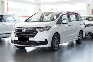 2023 Hondas Odyssey 2.0L Rui Edition orta boy ön tekerlek sürücü MPV kullanılmış araba ile 158 kW maksimum güç kullanılan hibrid arabalar - Product Image 3