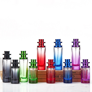 Yuvarlak parfüm yeniden doldurulabilir şişe manyetik kap ile özel ambalaj boş örnek cam yağ şişeleri tasarım parfümler için 50 ml 100 ml - Product Image 1
