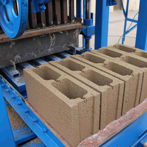QT4-24制砖机械价格水泥砌块机砌块机全自动 - Product Image 1