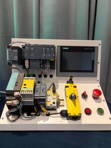 6ES7223-1PH32-0XB0 Digital <strong>Input</strong>/<strong>Output</strong> Module 8 <strong>Input</strong> 24V DC/8 <strong>Output</strong> <strong>Relay</strong> SM1223 Dedicated Controllers RS485 Communication - Product Image 6