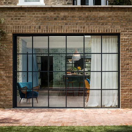Veranda termal kırık üçlü panel siyah alüminyum dar çerçeve sürgülü cam kapi ızgara