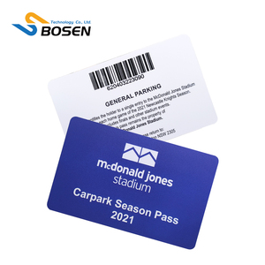 Número de serie personalizado y código de barras tarjeta de descuento código QR tarjetas de regalo de PVC