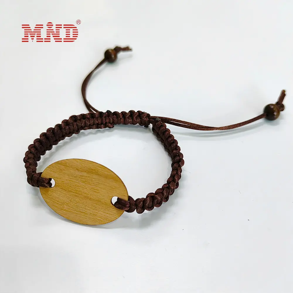Bracelets de corde de charme de chaîne de cire faits à la main bracelet d'étiquette en bois rfid réglable 13.56mhz