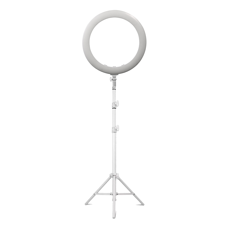 20 pouces blanc CRI 970 trépied 2.1m