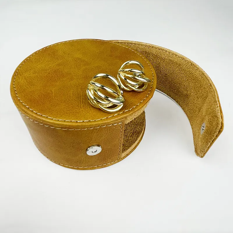 Commercio all'ingrosso personalizzato PU regalo confezione di gioielli scatola braccialetto bottone in pelle portagioie con Logo anello portagioie