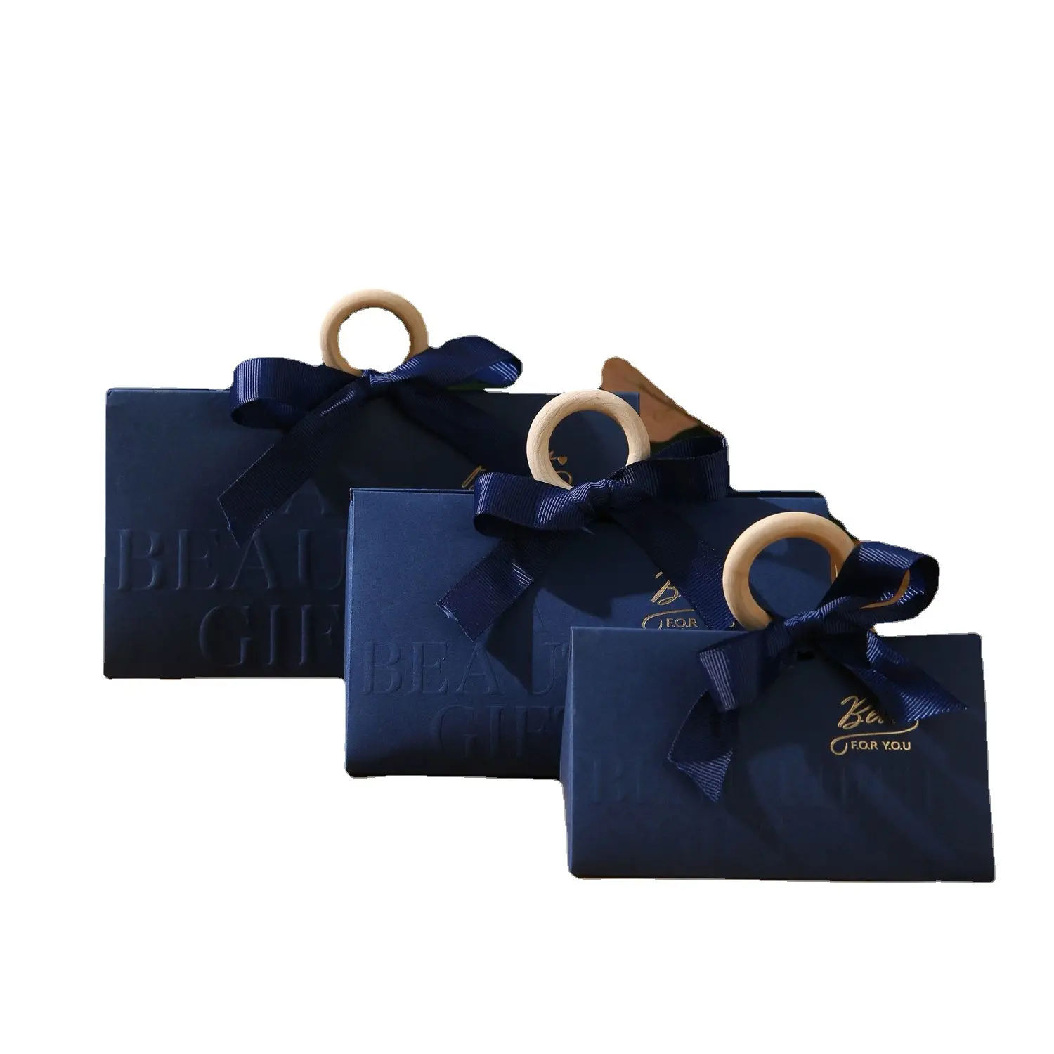 Caja de dulces de regalo de boda creativa de recuerdo triangular de papel Kraft simple de gama alta