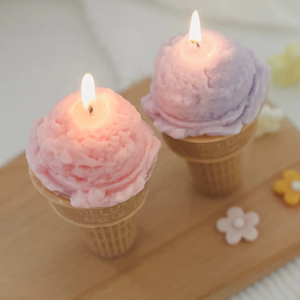 INS Hot Style Valentines Party Novelties Soy Wax Candles Ice Cream Cone Aromatherapy Decoration Handmade Gift Scented Candle