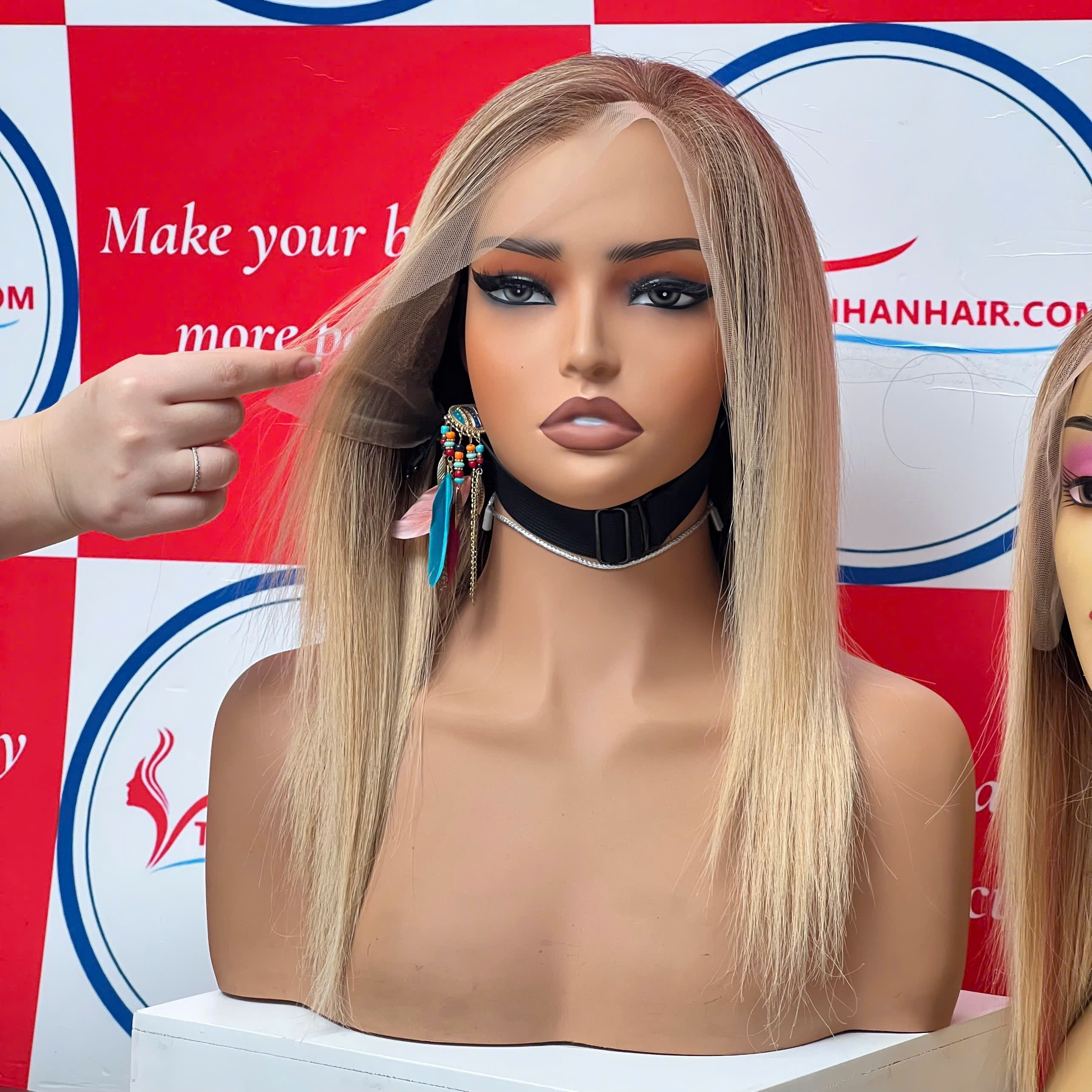 สีน้ำตาล