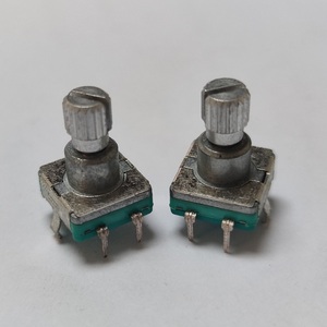 Modulatore Encoder rotativo acquista direttamente dalla fabbrica cinese Ec11 11mm 40G stampo sensore 10-30v (incorporato) 12V Dhl \ ups \ fedex \ ems \ hk Post - Product Image 3