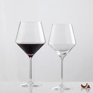 罗纹红酒杯，白葡萄酒，熊杯