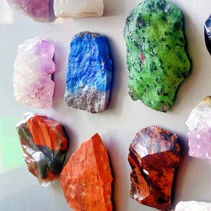 Özel doğal kristaller şifa Gem ham taş geri buzdolabı mıknatısı kaba taş yaratıcı buzdolabı mıknatısı dekorasyon el sanatları - Product Image 2