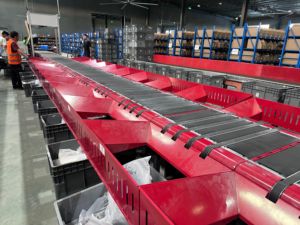 Máquina de clasificación de alta velocidad automatizada Línea de clasificación de paquetes Sistema de clasificación de paquetes personalizado