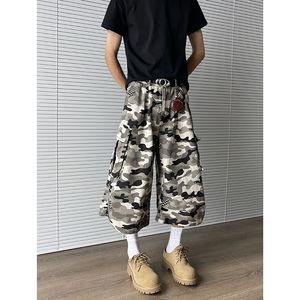 男性と女性のためのアメリカのレトロなマルチポケットプリーツカモフラージュカプリパンツ、新しい夏の流行ブランドルースワイド脚ワークパンツ