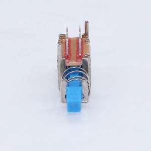 ON OFF interruttore a pulsante 12V a scatto interruttore a pulsante PCB unidirezionale a 6 pin con chiave diritta autobloccante - Product Image 4