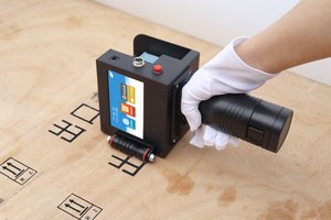 Niedriger Preis Großhandel Handheld Mobile Digital <span class=keywords><strong>Coding</strong></span> Seriennummer Tragbare Hand-Tinten strahl drucker