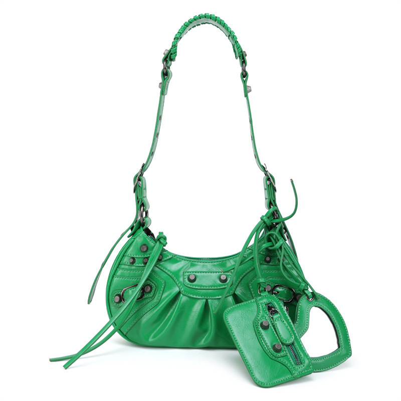 Clou de pistolet vert