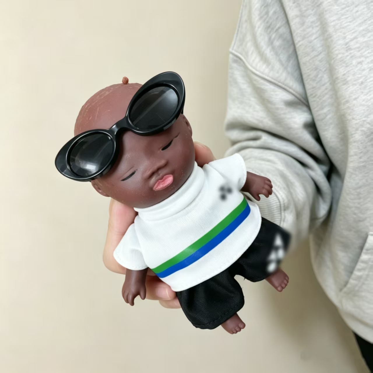7