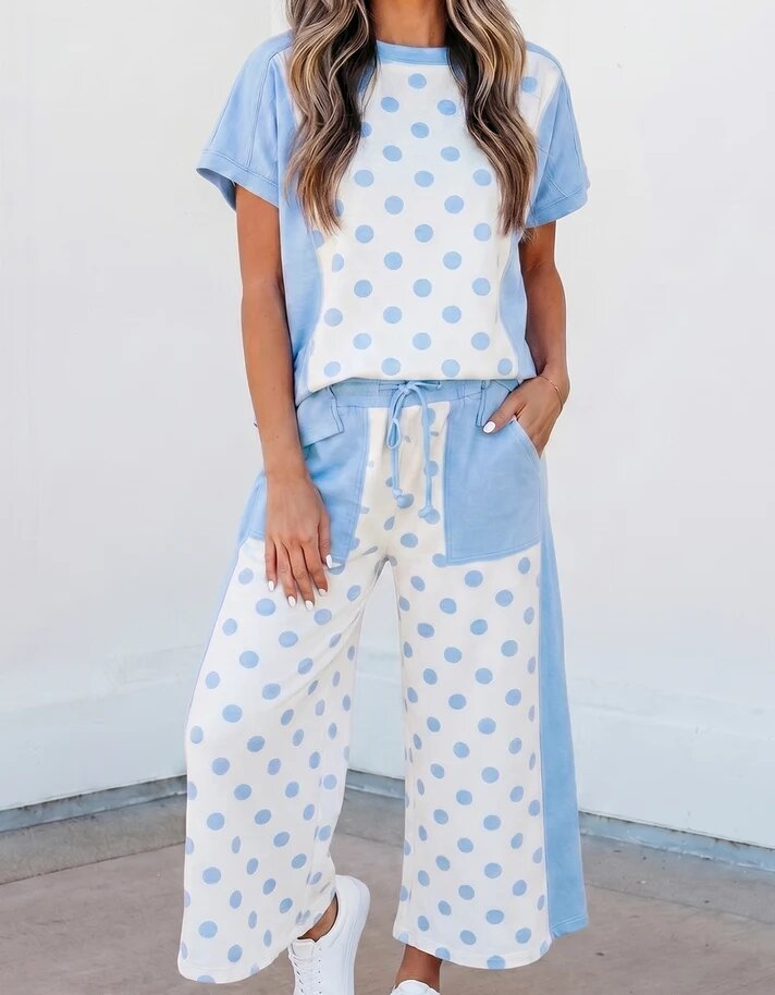 Azzurro cielo a pois