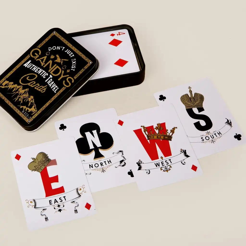 Stampa e confezionamento di giochi di carte personalizzati custodia per tarocchi poke-mon scatola di latta per carte da gioco in metallo personalizzata per carte da gioco