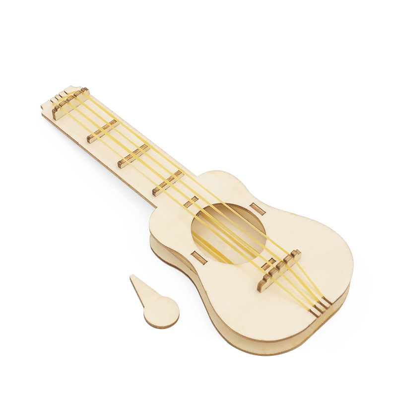 W059 Rubber band guitar