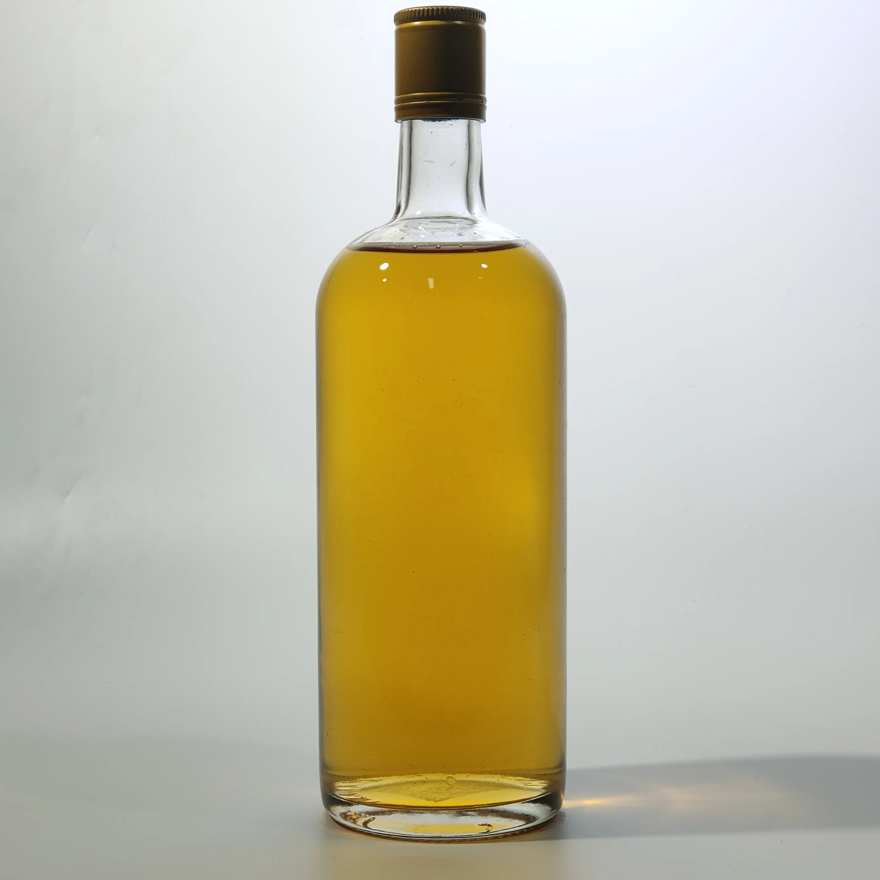 סיטונאי ברור ריק זכוכית שקוף 750 ml בקבוק וודקה