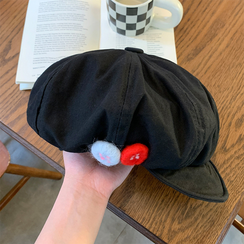 black felt buttons