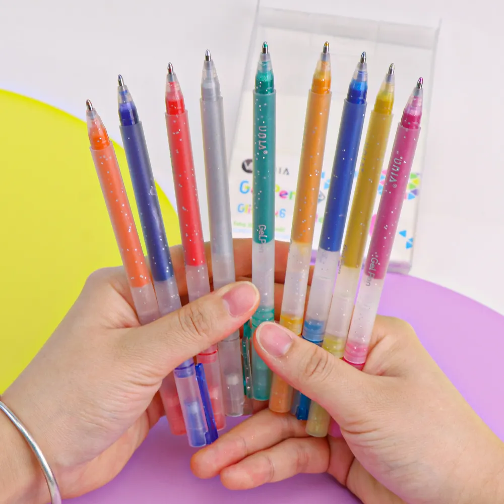 Toptan ofis okul 0.7mm mürekkep renk jel kalem plastik özel Logo ile jel mürekkep kalemler