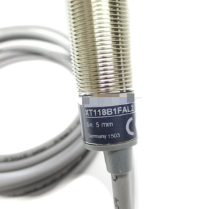 Neuer originaler Lagerbestand XT118B1FAL2 Industrielle Automatisierung PAC Dedicated PLC Programming Controller - Product Image 1