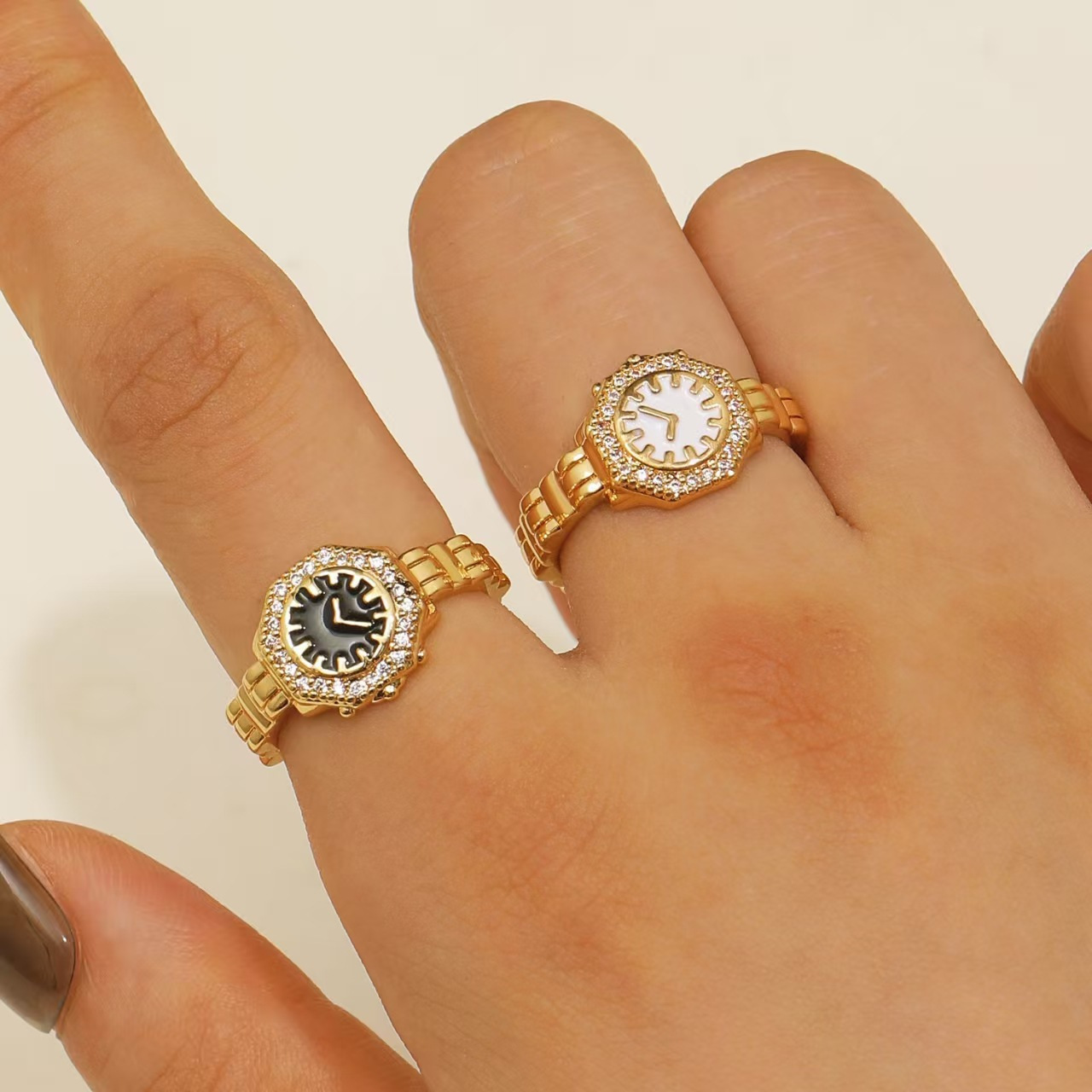 Oro 350.00g por anillo.