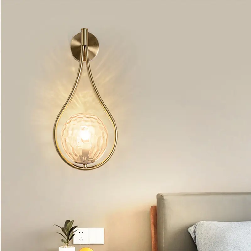Lámpara de pared de cabecera dorada creativa de cristal Pacífico moderno, luz de pared LED para dormitorio, sala de estar, luz de escalera, decoración de iluminación interior
