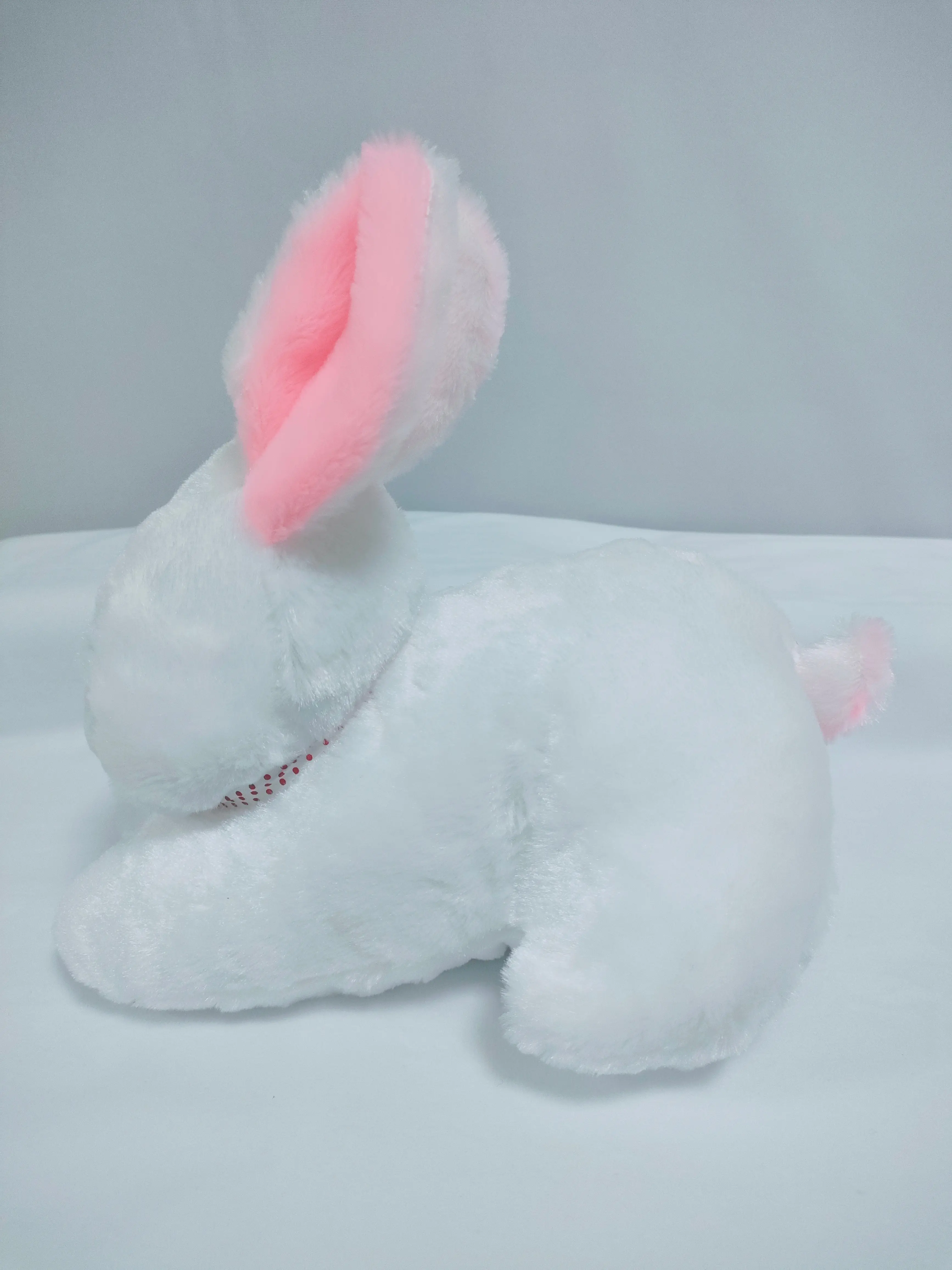 Giocattolo animale di peluche personalizzato OEM della fabbrica del coniglio bianco