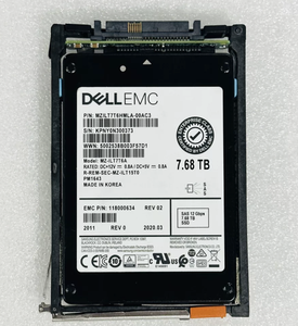 005052556 EMC 7.68TB SAS 12Gbps แฟลช2.5in SSD 118000634 MZ-ILT7T6A D4-2SFXL2-7680 EMC Unity XT 7.68TB Flash 25X2.5 SSD - Product Image 2