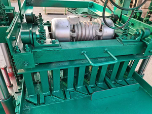 Eléctrico concreto cemento bloque de hormigón manual que hace la máquina precio en Pakistán - Product Image 2