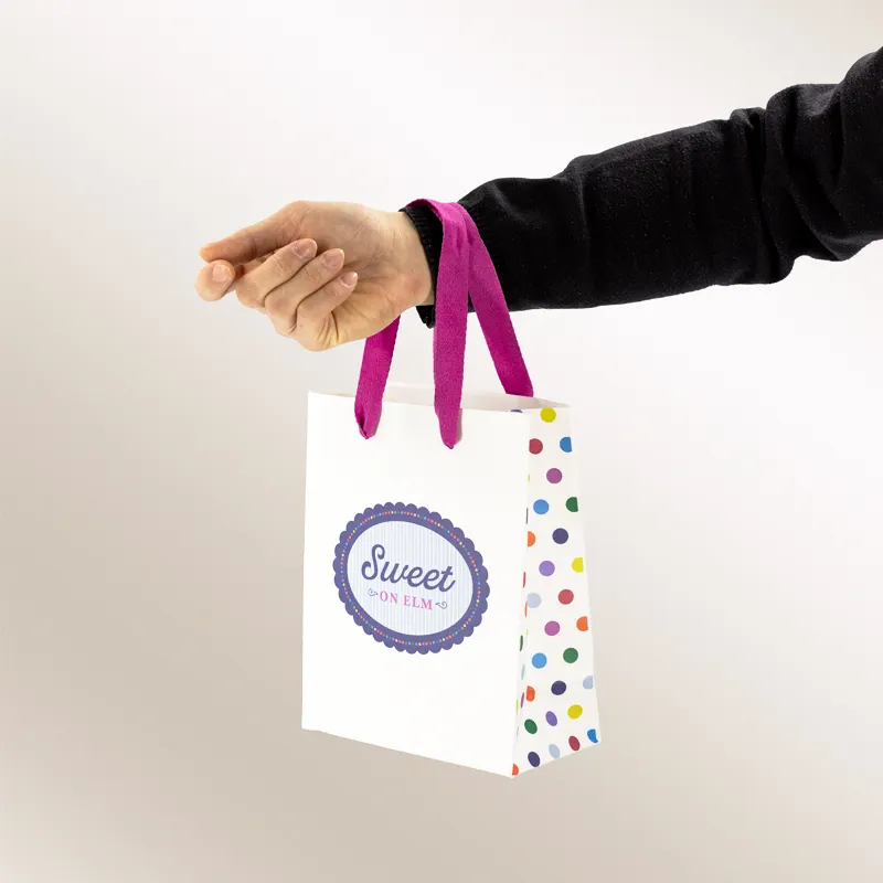 Sacolas de papel boutique com cordão de algodão para presente, sacolas para embalagem de joias, desenho personalizado com seu próprio logotipo HDPK