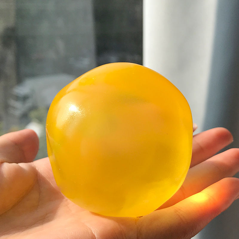 สีเหลือง