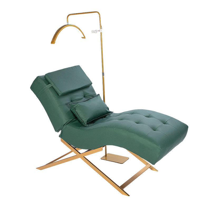 สีเขียวมีไฟ