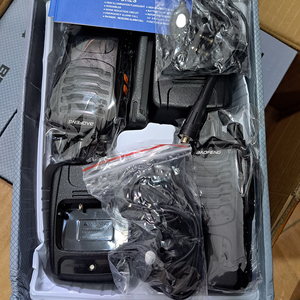 热卖BF-888S对讲机3W 16CH超高频400-470兆赫通信发射机便携式无线电888s对讲机 - Product Image 1
