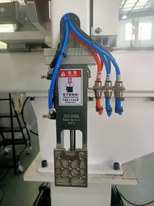 Robot cartesiano de carga pesada, Robot de extracción de tres ejes para máquina de moldeo por inyección de plástico, Robot IML - Product Image 6
