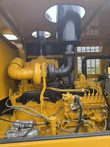 מפלסת קטרפילר 140 כבדה עם מנוע דיזל טורבו 173 קילוואט, ציוד אמין לתחזוקת כבישים - Product Image 6