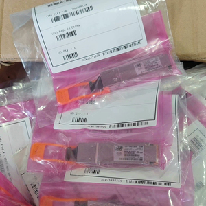 Modul QSFP Ciscos 40GBASE asli baru Modules, 4 jalur, 850 nm MMF QSFP-40G-CSR4 - Product Image 5