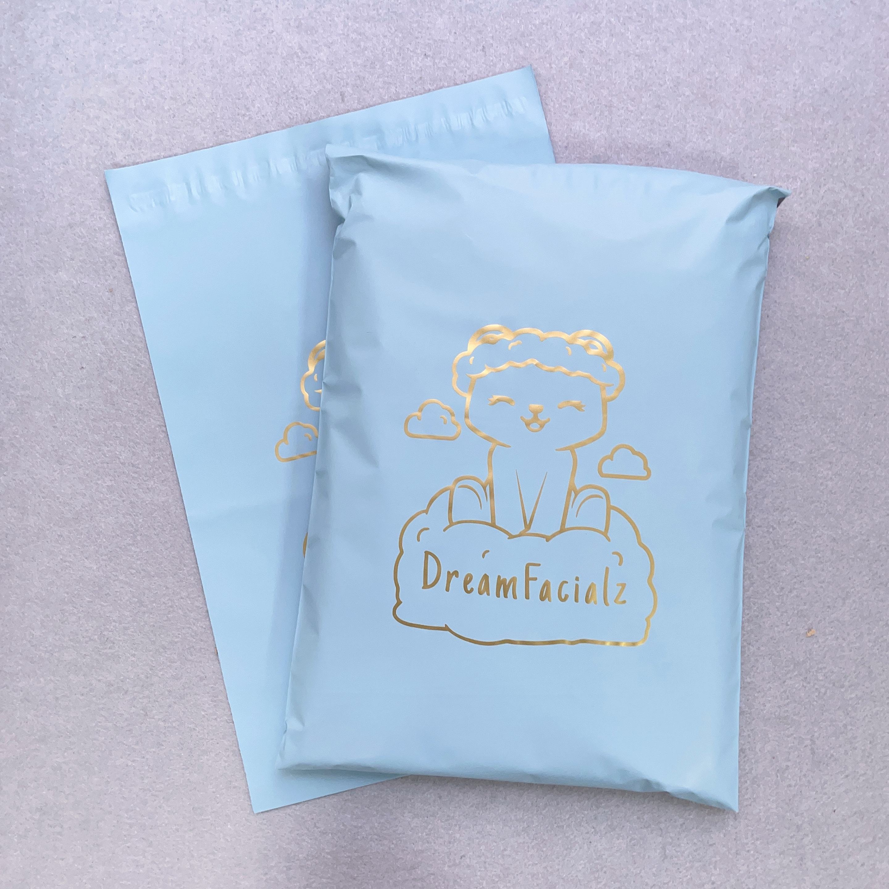 สีน้ำเงิน