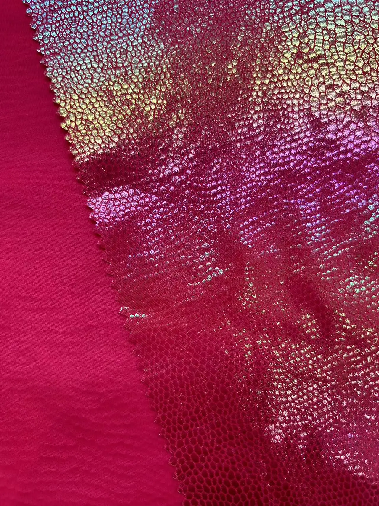 Siyuanda 100% polyester feuille tissu brillant métal rouge estampage à chaud feuille tissu imperméable pour veste