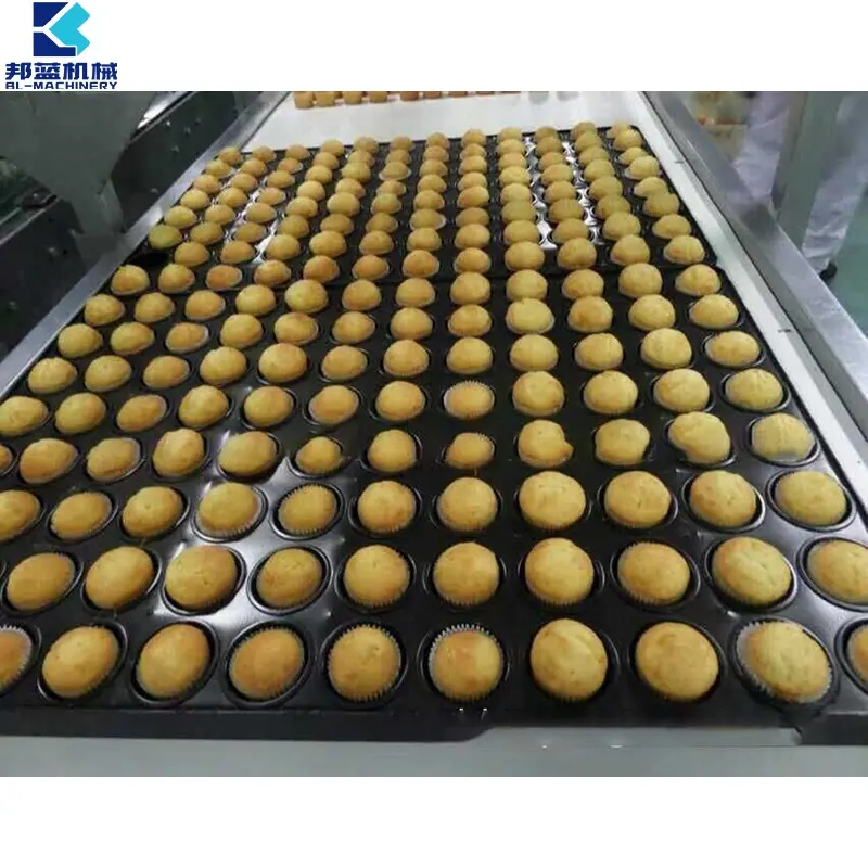China Factory Cup Cake Línea de producción Muffin Making Machine Cake Machine Línea de producción