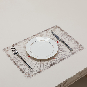 桌垫 4 件套的餐厅餐垫毛毡底板 PVC 餐桌垫子 - Product Image 2