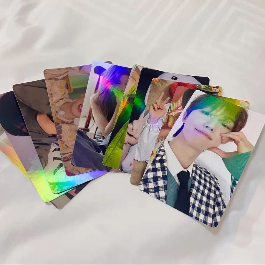 Cartes photographiques personnalisées d'impression holographique Kpop pour la carte lomo laser de collection d'idoles populaires